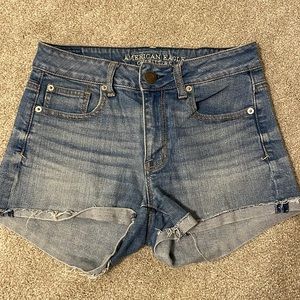 American Eagle Jean Short in Classic Denim, Women’s 4